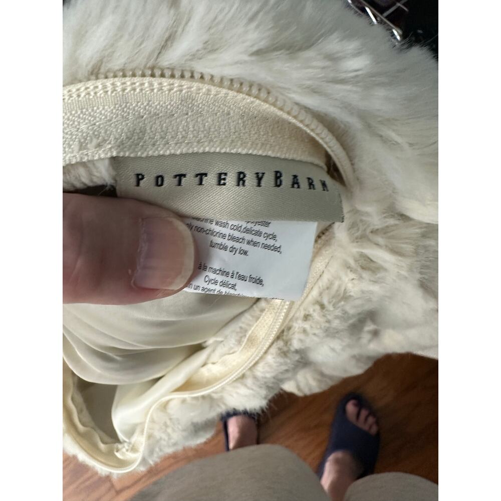 Pottery Barn Ruched Faux Fur Pillow Cover 18x18 Ivory Cream Texture double sided - Picture 5 of 5